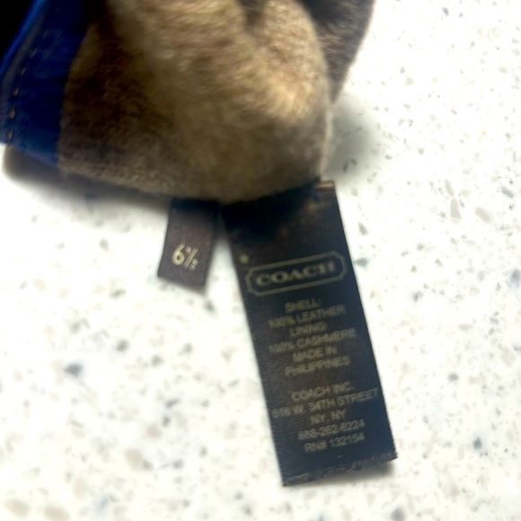 Coach leather gloves! - Picture 4 of 4